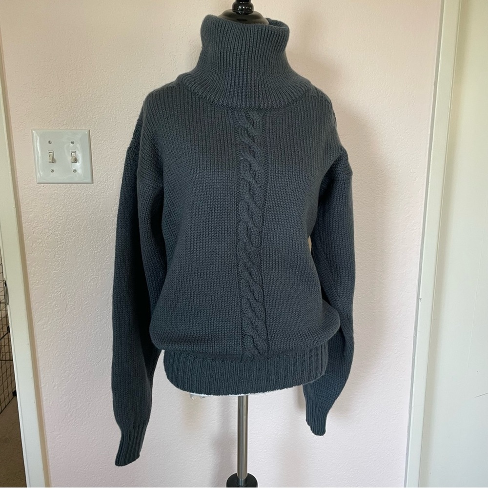 Yves Saint Laurent Charcoal Cable Knit Turtleneck Sweater 100% Wool Cozy Chic - Picture 3 of 13